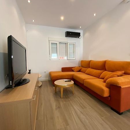 Central And Cozy Apartment In Sevilha Exterior foto