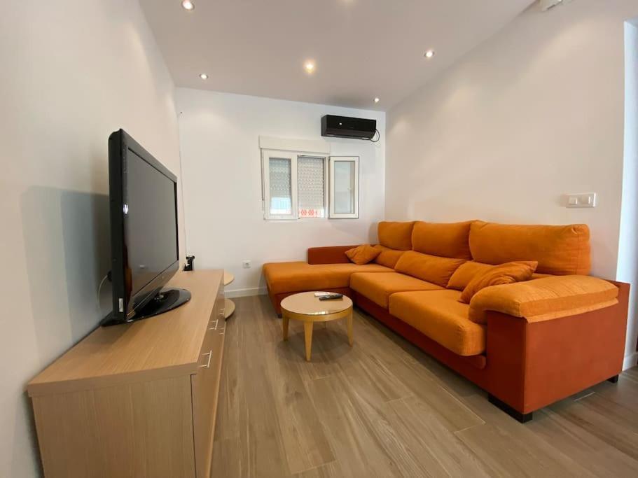 Central And Cozy Apartment In Sevilha Exterior foto
